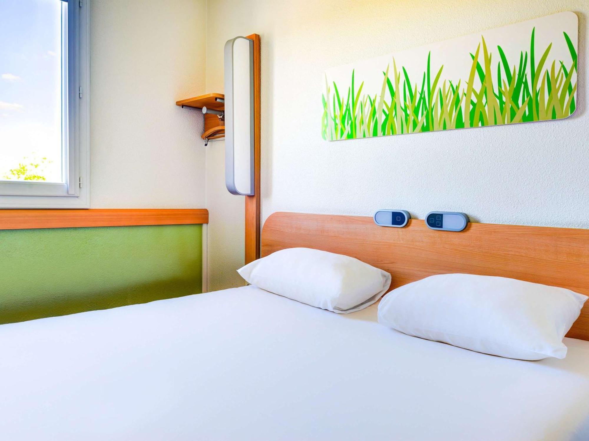 Ibis Budget Orly Chevilly Tram 7 Vitry-sur-Seine Exterior foto