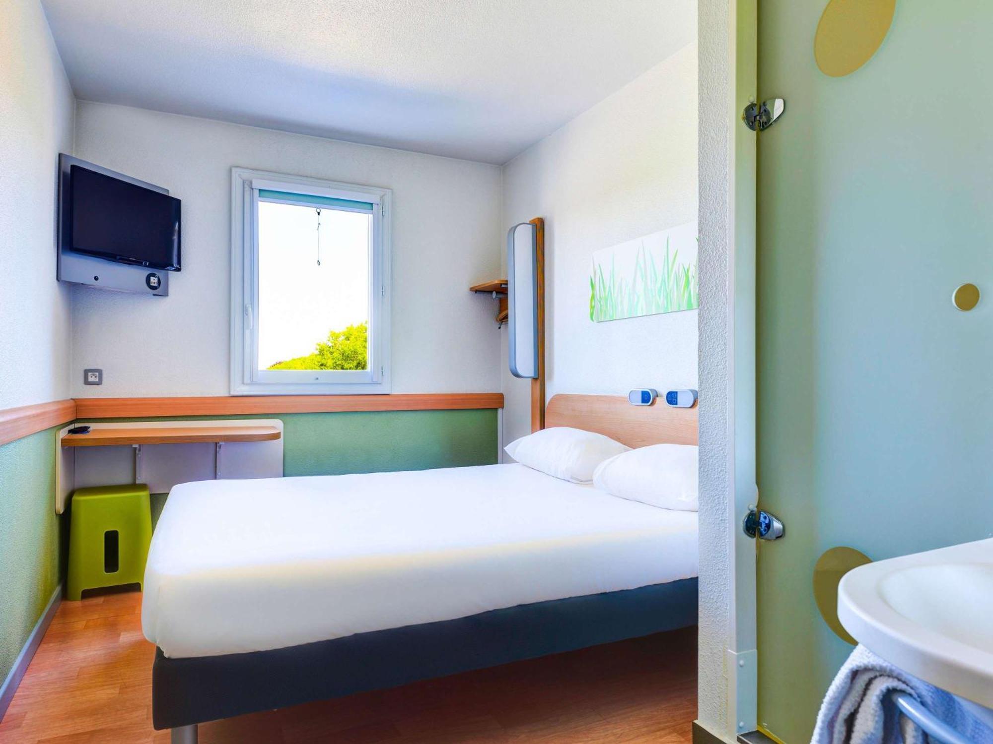 Ibis Budget Orly Chevilly Tram 7 Vitry-sur-Seine Exterior foto